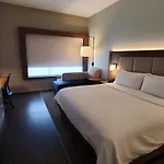 Holiday Inn Express & Suites - Charlotte - South End By Ihg