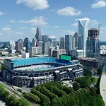 Holiday Inn Express & Suites - Charlotte - South End By Ihg