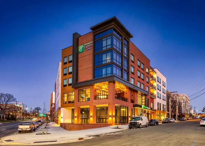 Holiday Inn Express & Suites - Charlotte - South End By Ihg