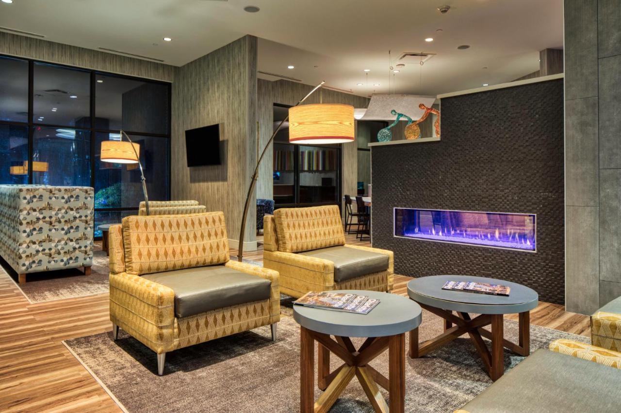 Express & - - South End By Ihg