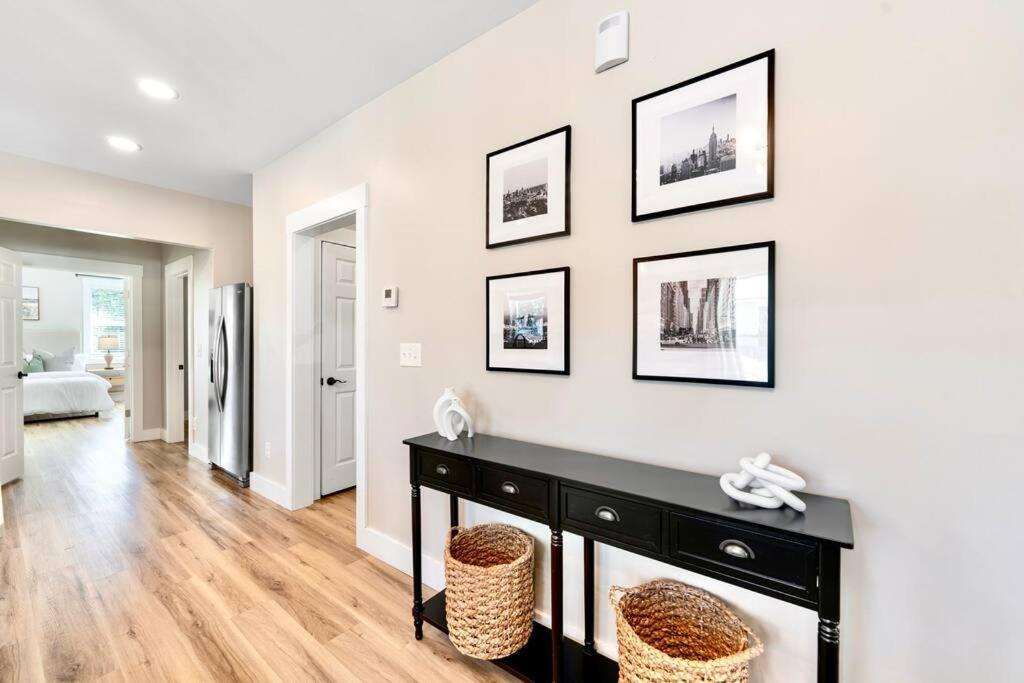 Brand New Cozy Modern W/hot Tub+movieroom 7 Min From Uptown * Charlotte