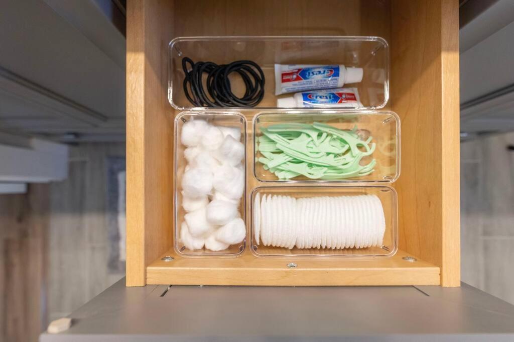 Brand New Cozy Modern W/hot Tub+movieroom 7 Min From Uptown * Charlotte