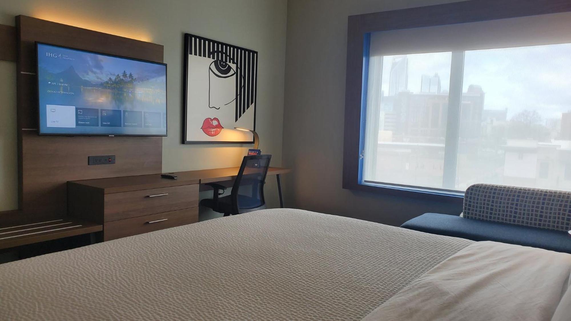 Express & - - South End By Ihg Hotel
