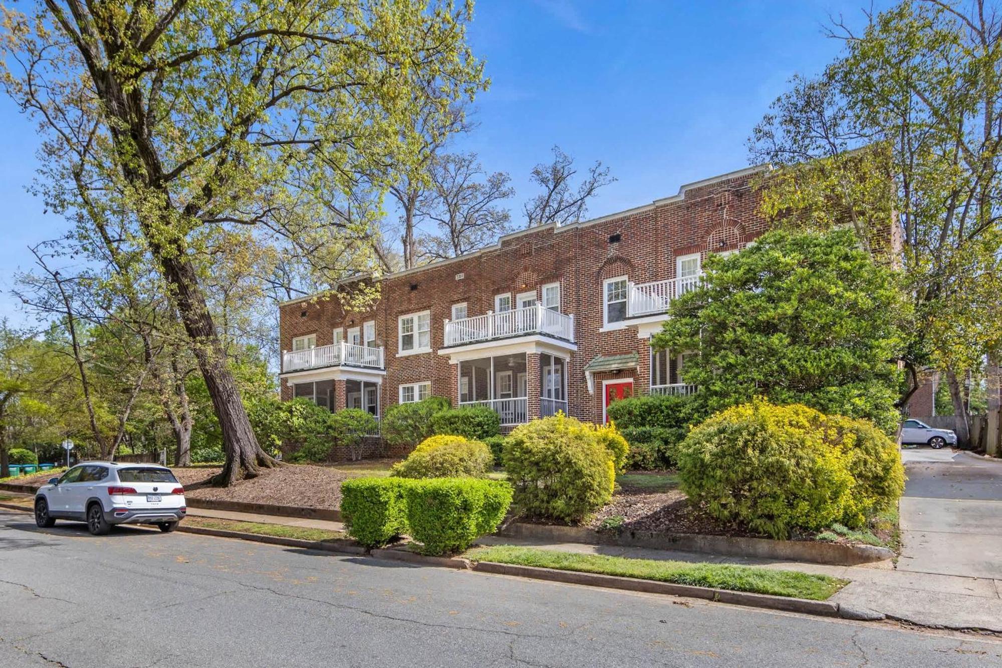 Chic 1 Bedroom Units Near Dilworth Holiday home Charlotte