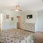 New!! Cozy Home In Charlotte, Near White Water Center, Uptown & Airport!
