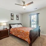 New!! Cozy Home In Charlotte, Near White Water Center, Uptown & Airport!