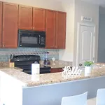 Modern Townhouse - 1 Min To Uptown Clt - Walk To Restaurants