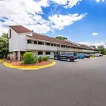 Econo Lodge Charlotte Airport