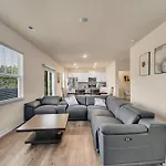 Beautifull House Near Airport