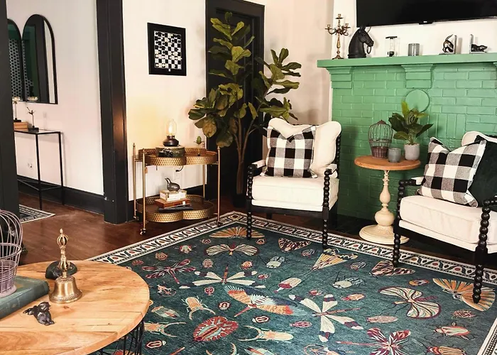 Newly Renovated! Lux 2-King Suite With Winter Deals!