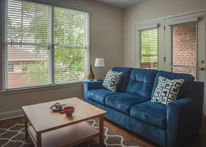 Studio And 1Br Apts By Frontdesk