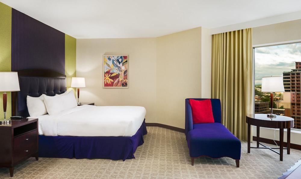 Hilton Uptown