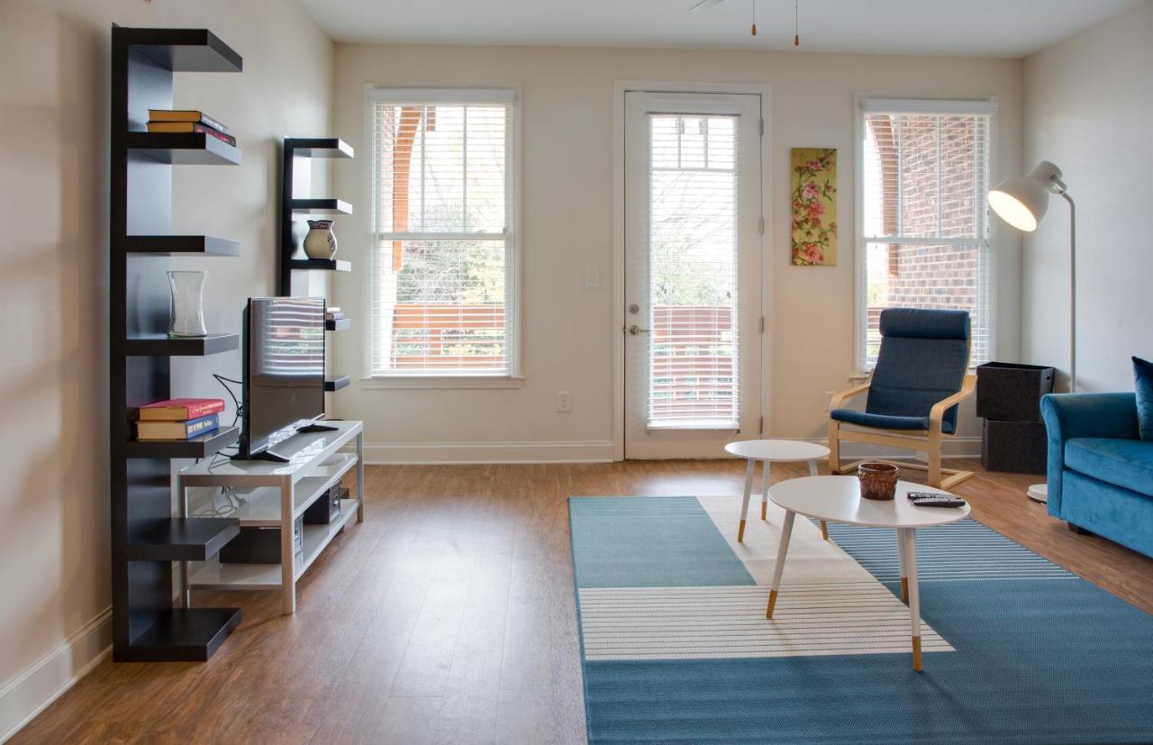 Studio And 1br Apts By Frontdesk *