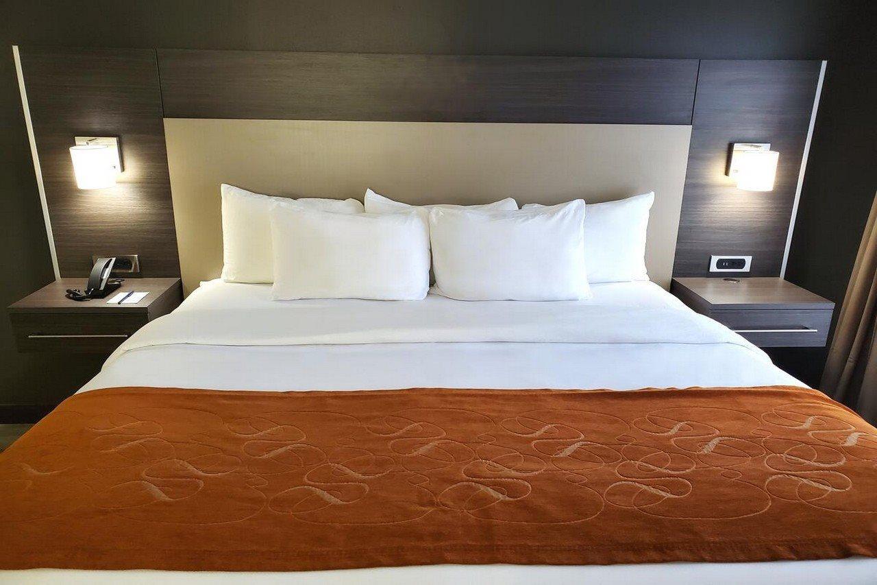 Comfort Northlake Hotel Charlotte