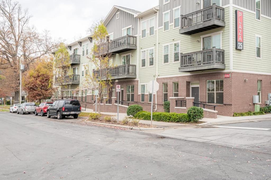 Apartment Laid Back 1br W Comfy Living And Bar Charlotte