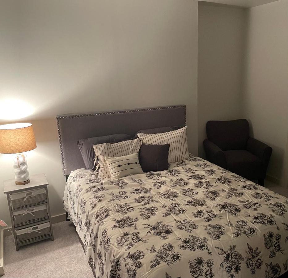 Luxurious 1br Uptown Highrise/ Balcony With View! Apartment Charlotte