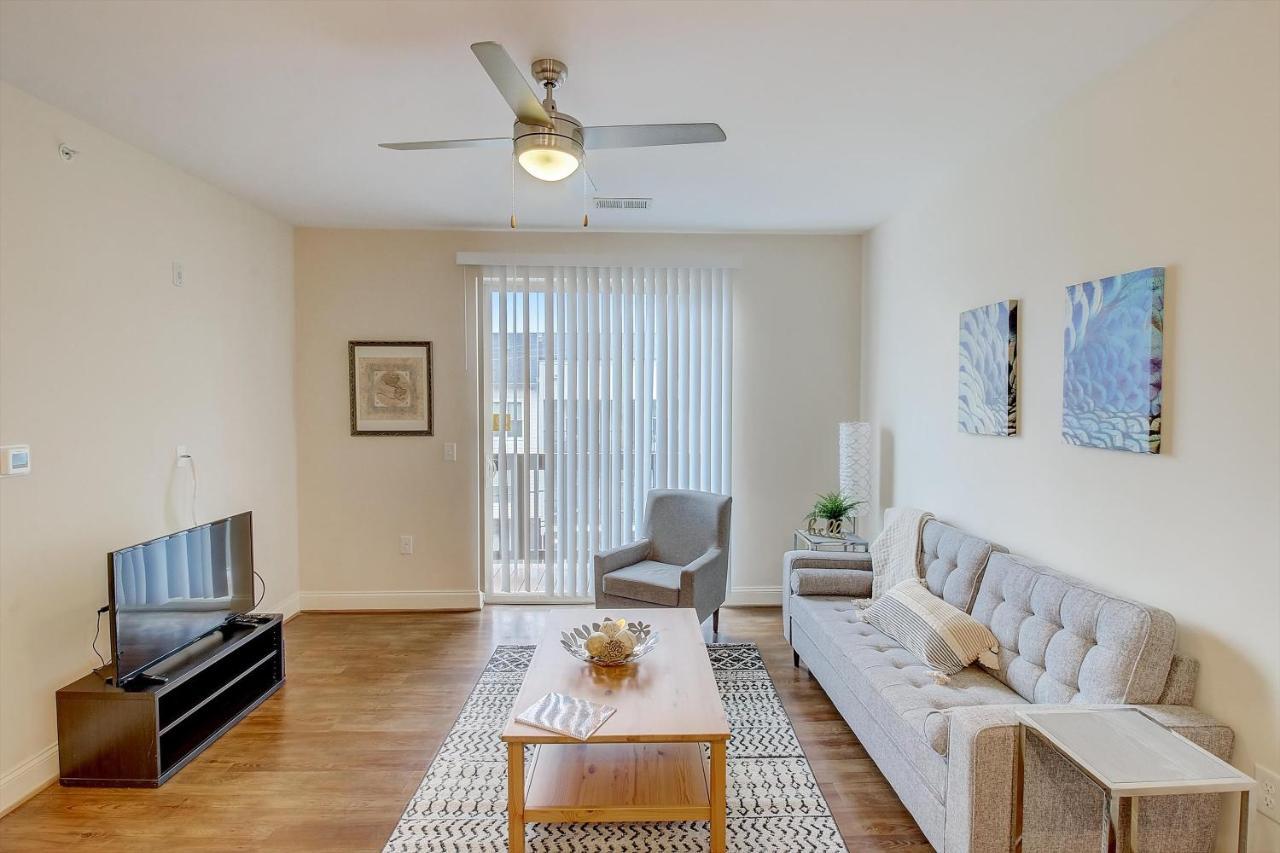 Frontdesk Plaza Midwood Apts Charlotte, Nc * Charlotte