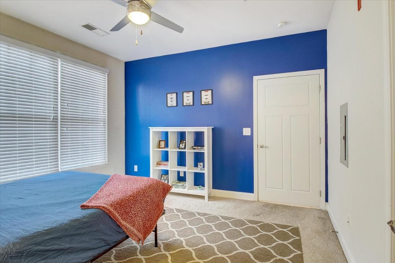 Studio And 1br Apts By Frontdesk *