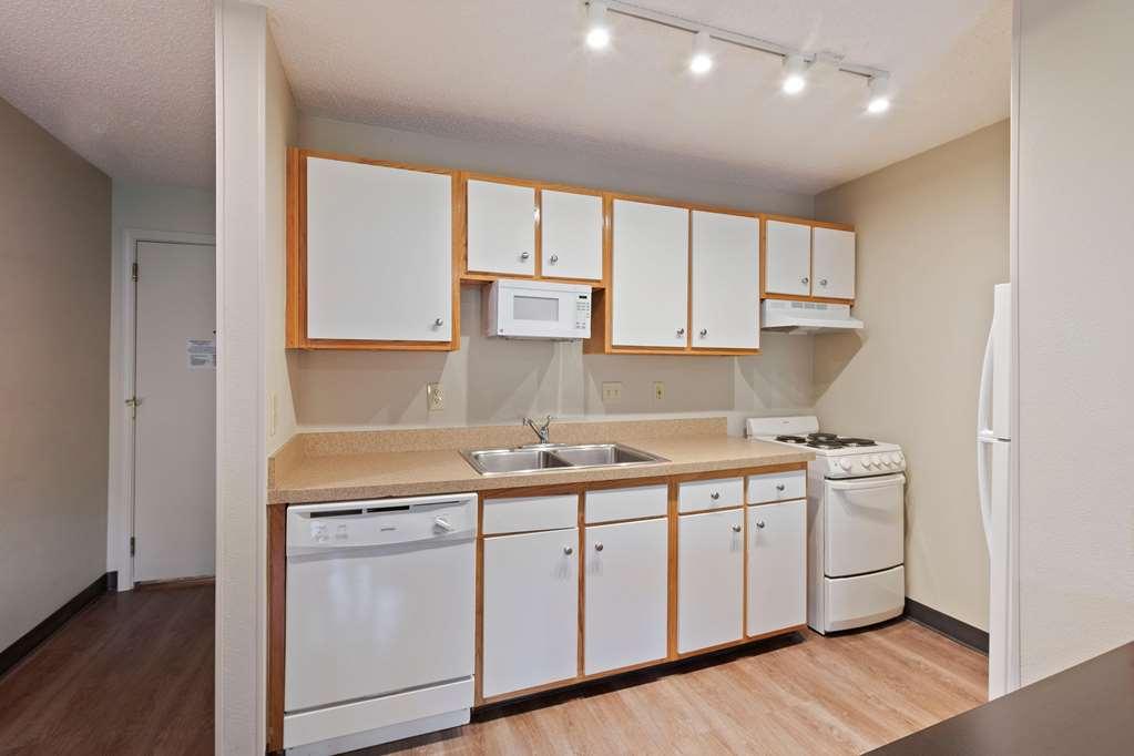 Hotel Extended America Select - - Place - E Mccullough Dr Charlotte