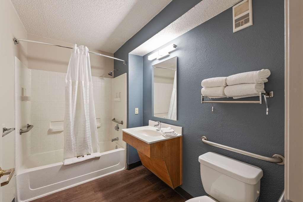 Hotel Extended America Select - - Place - E Mccullough Dr