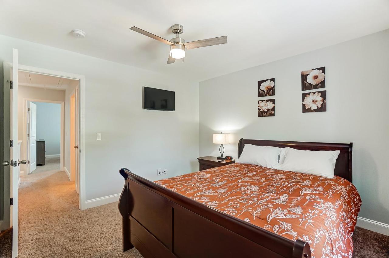 New!! Cozy In Charlotte, Near White Water Center, Uptown & Airport! * Charlotte