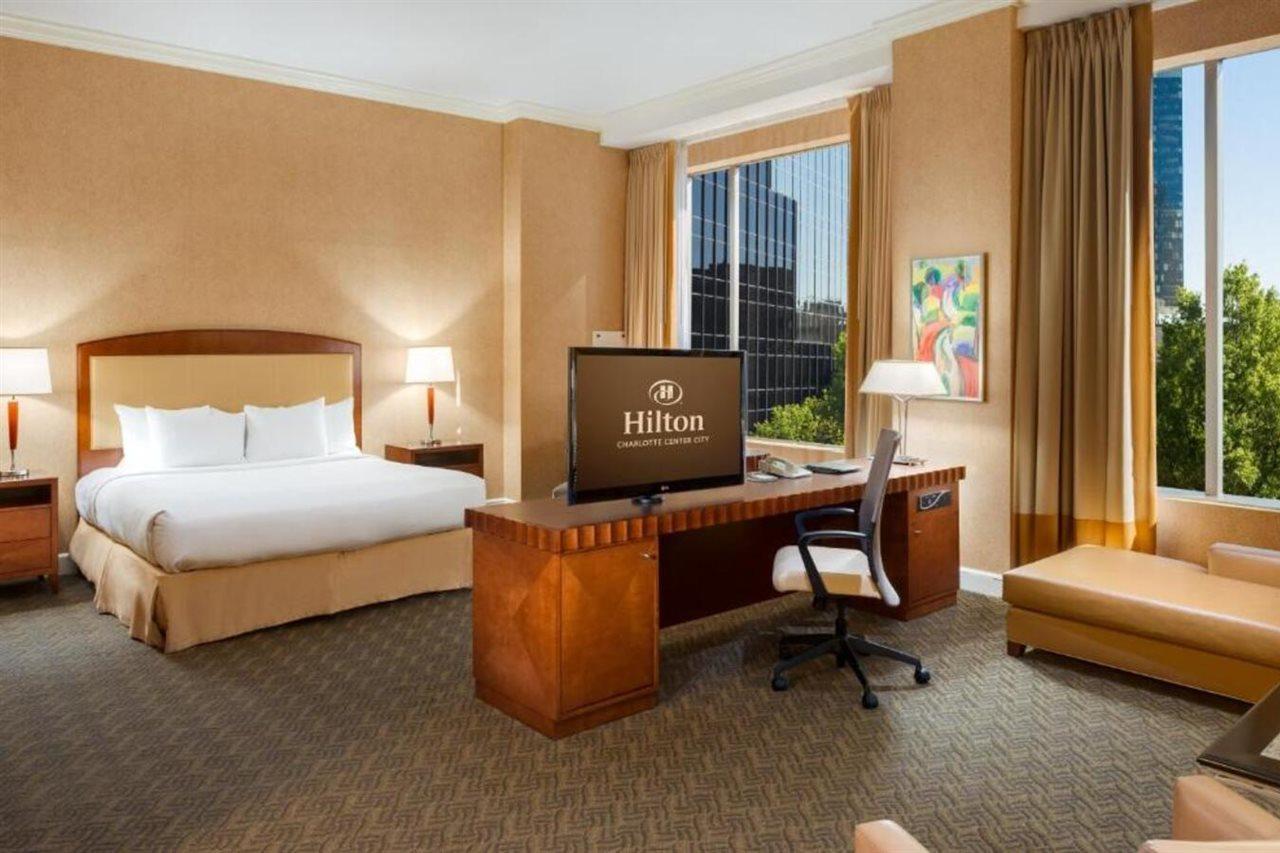 Hotel Hilton Uptown