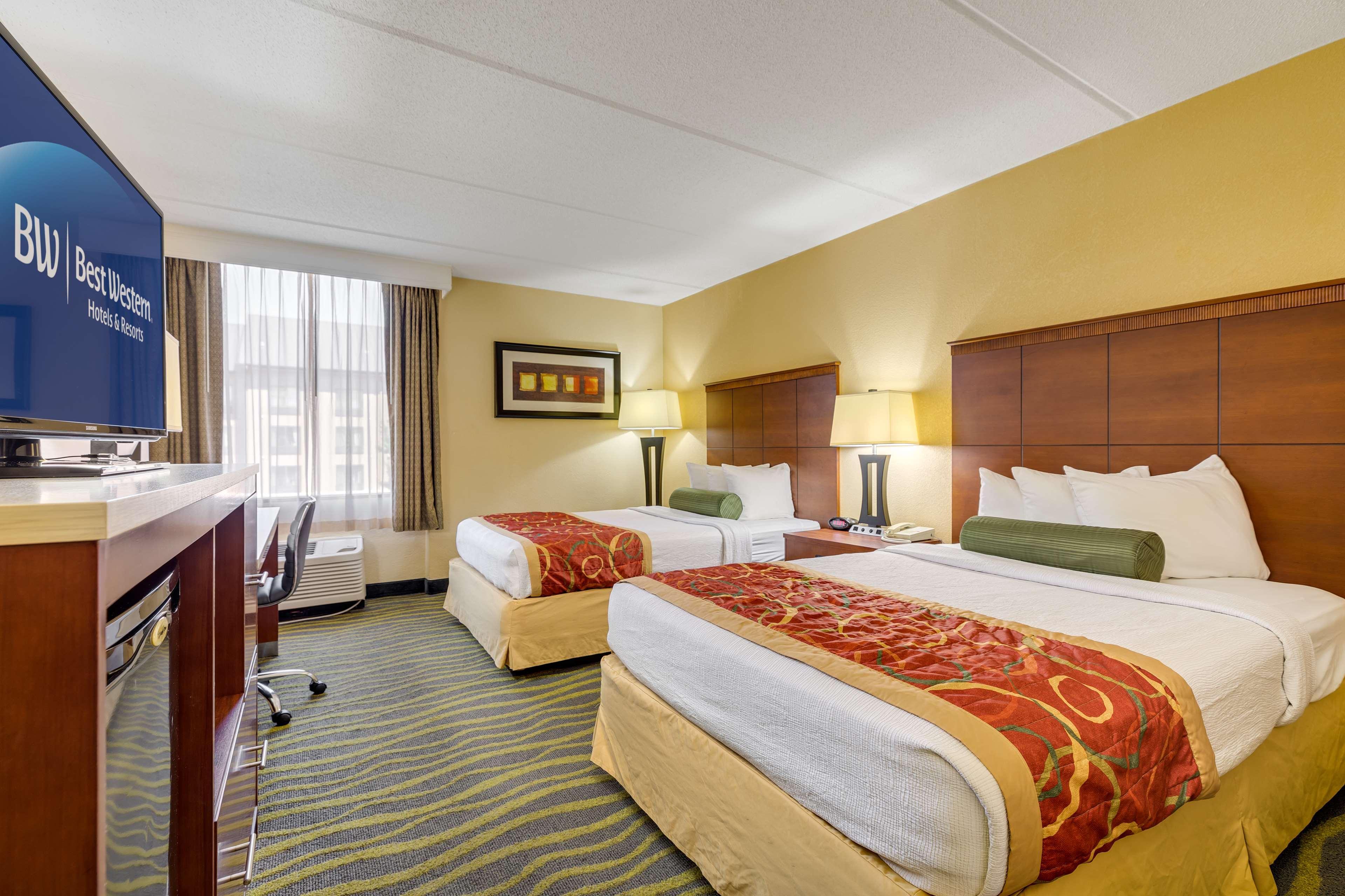 Hotel The Independence - Matthews 3*