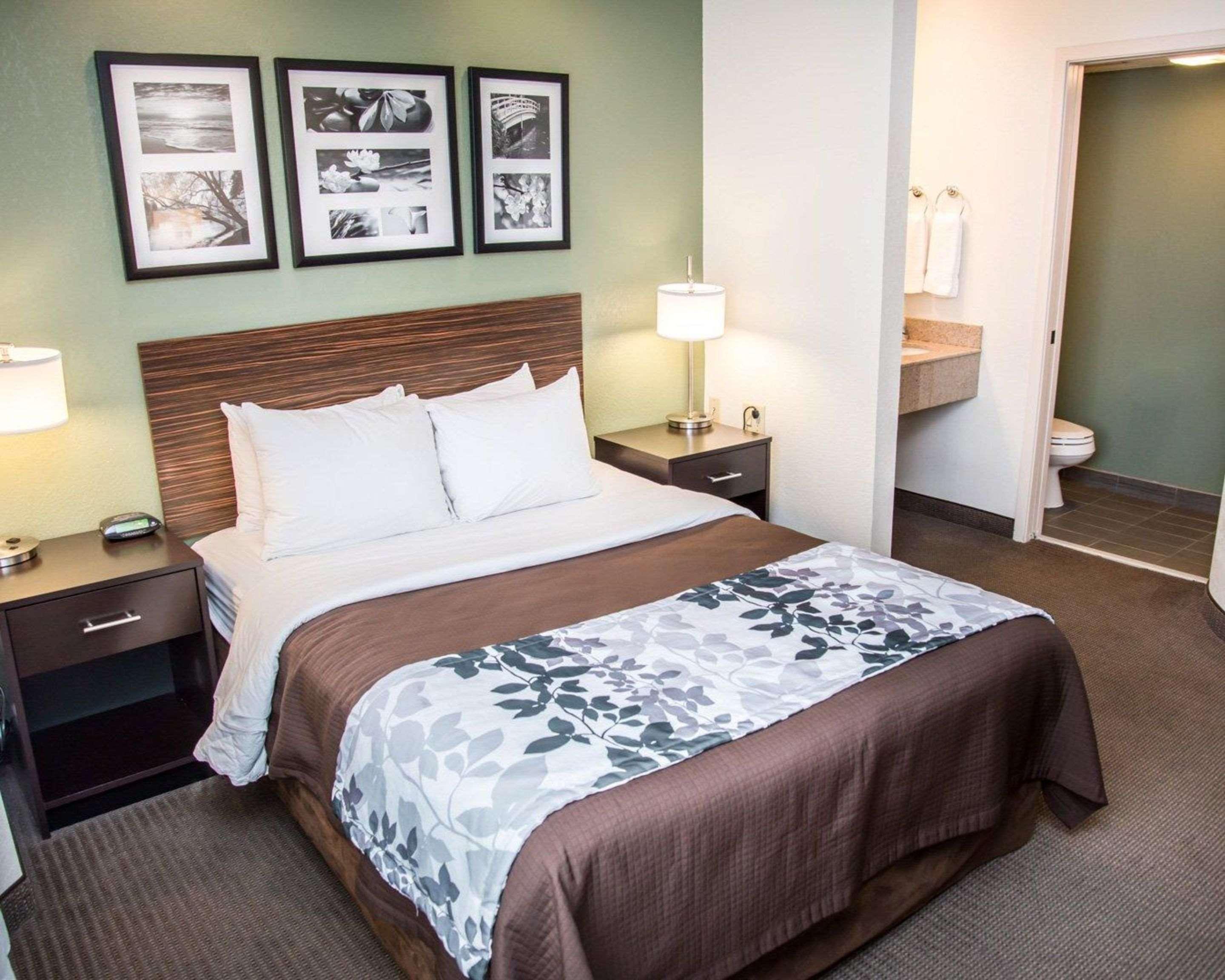 Sleep Place Inn Charlotte