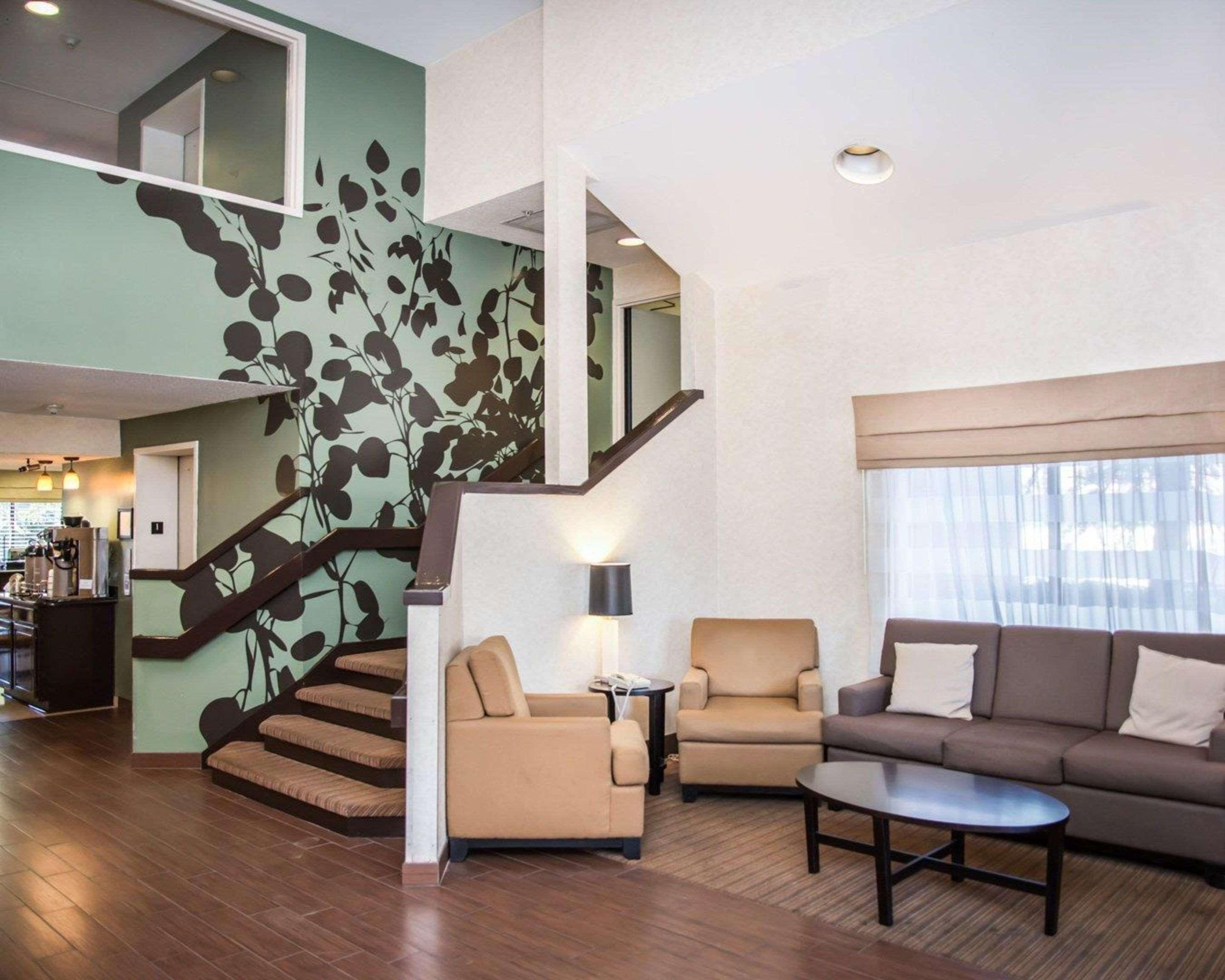 Sleep Place Inn 3*