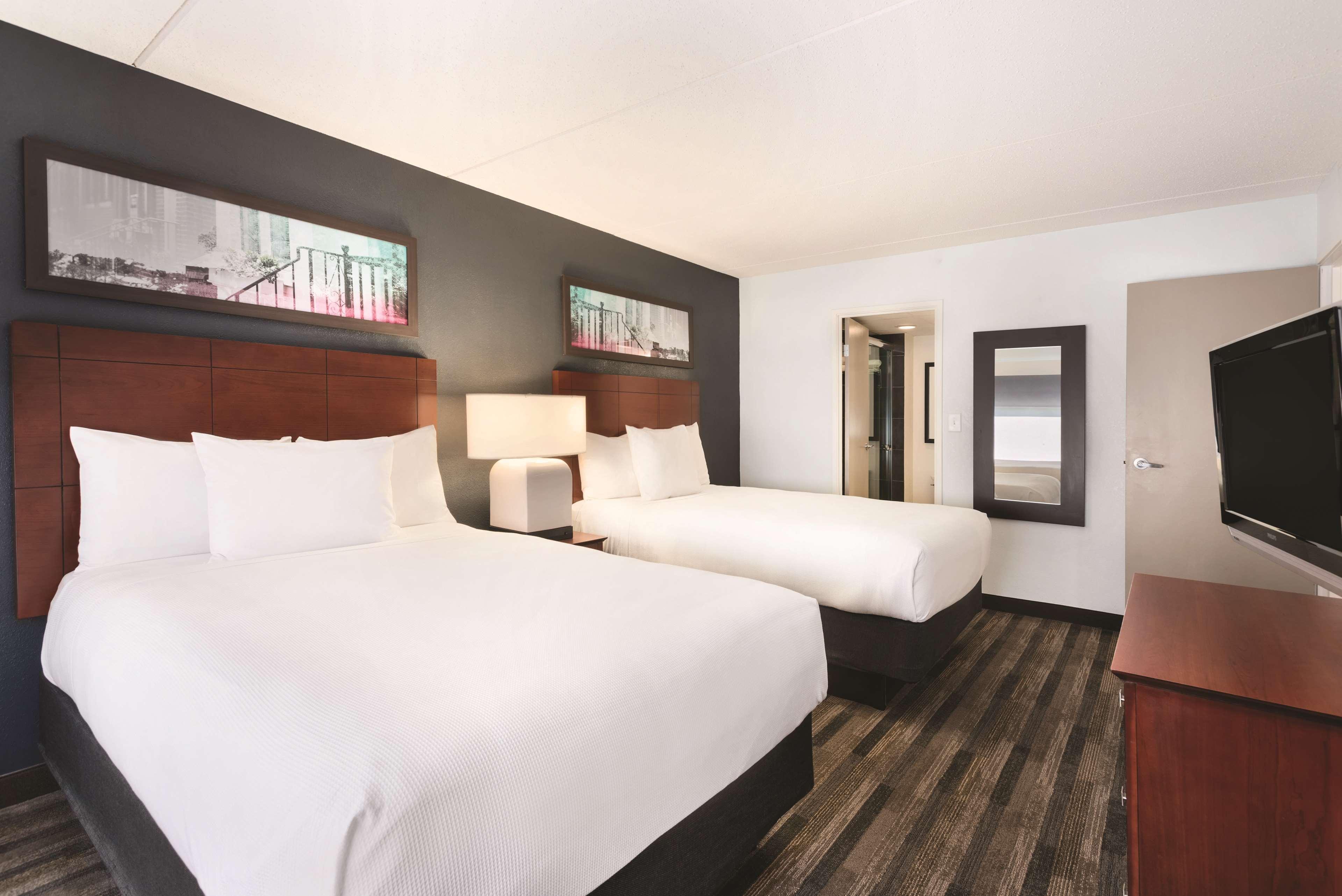 Clt Sky Hotel