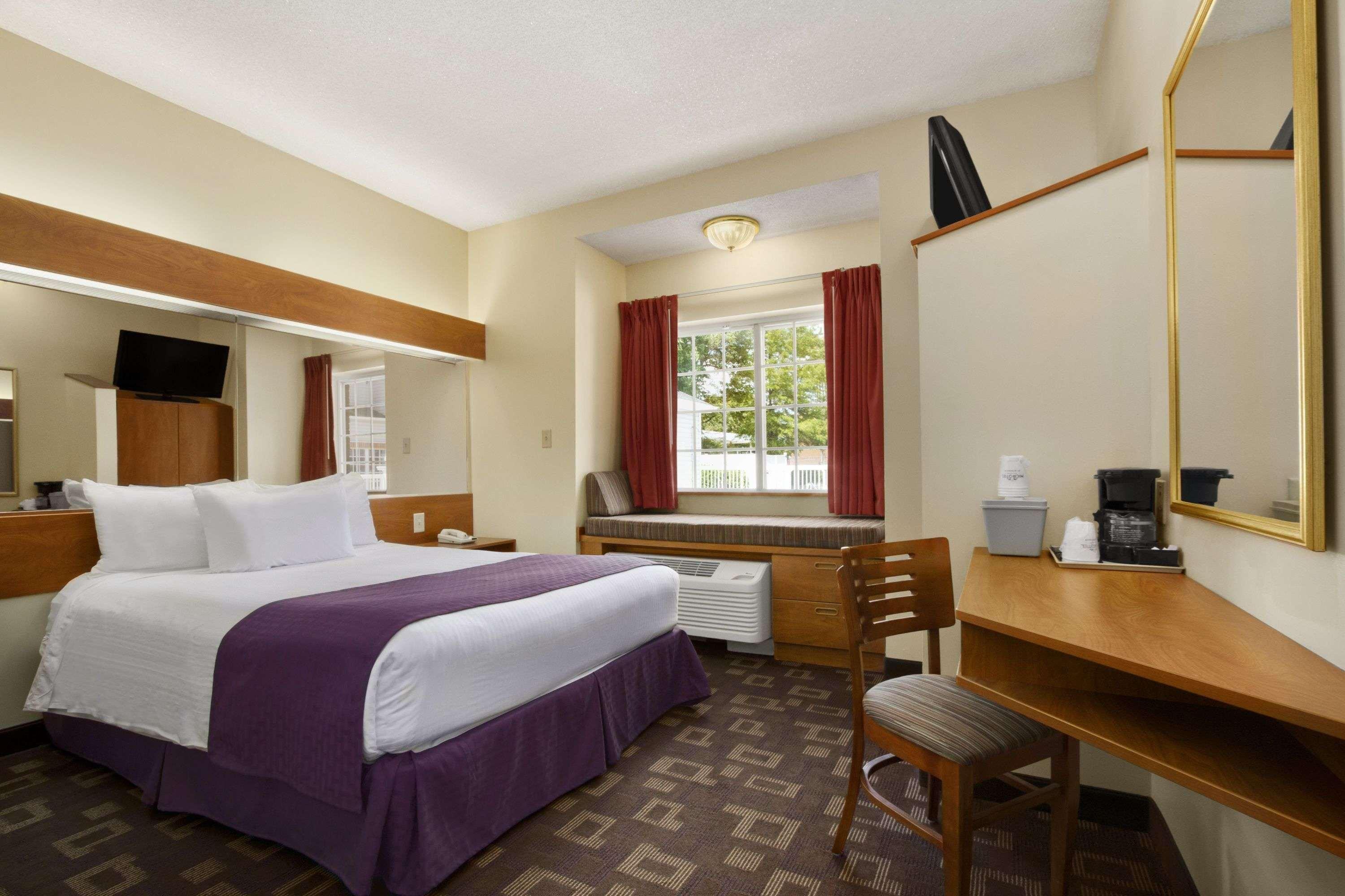 Hotel Microtel & By Wyndham Charlotte/northlake