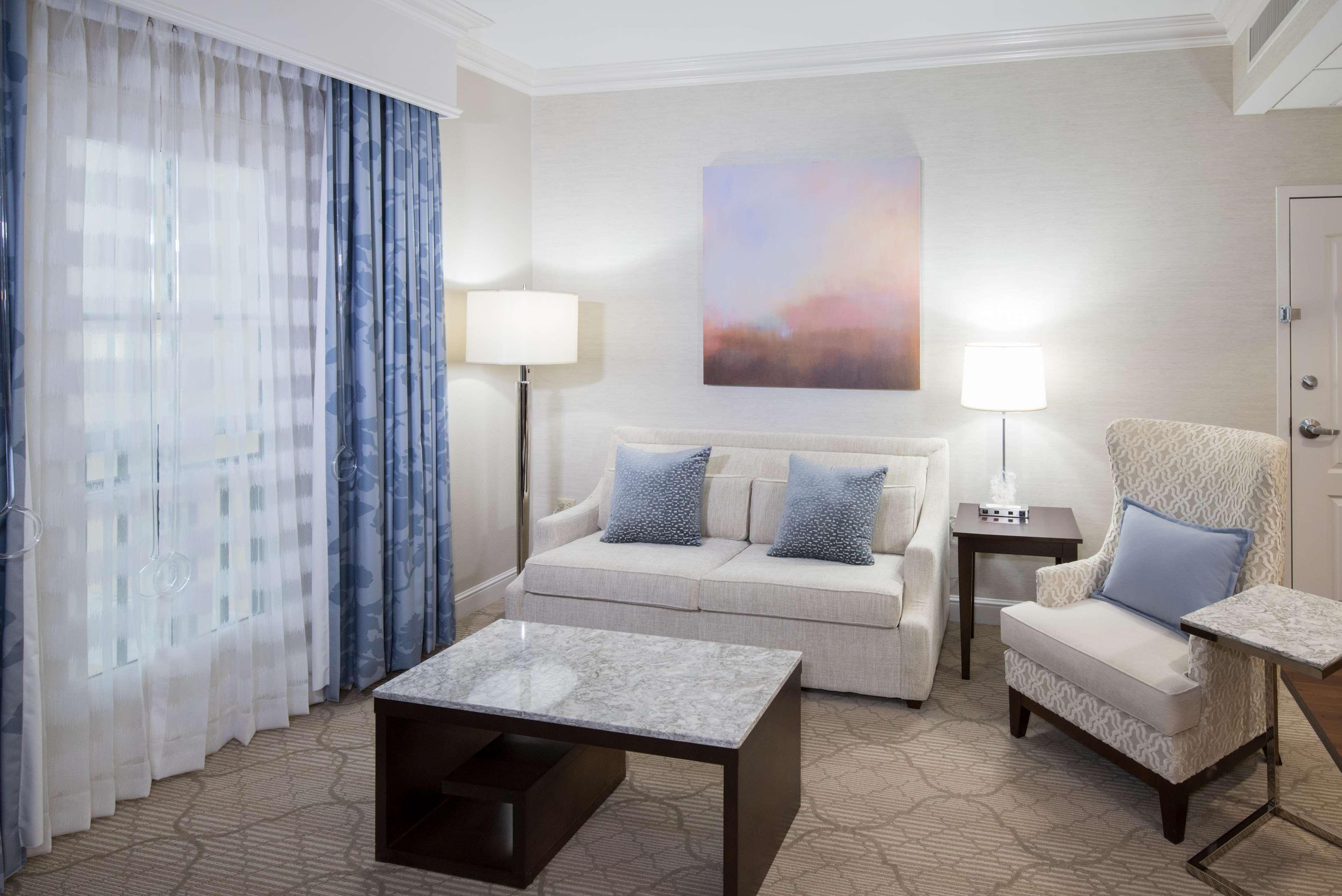 Hotel Hampton & South Park At Phillips Place Charlotte