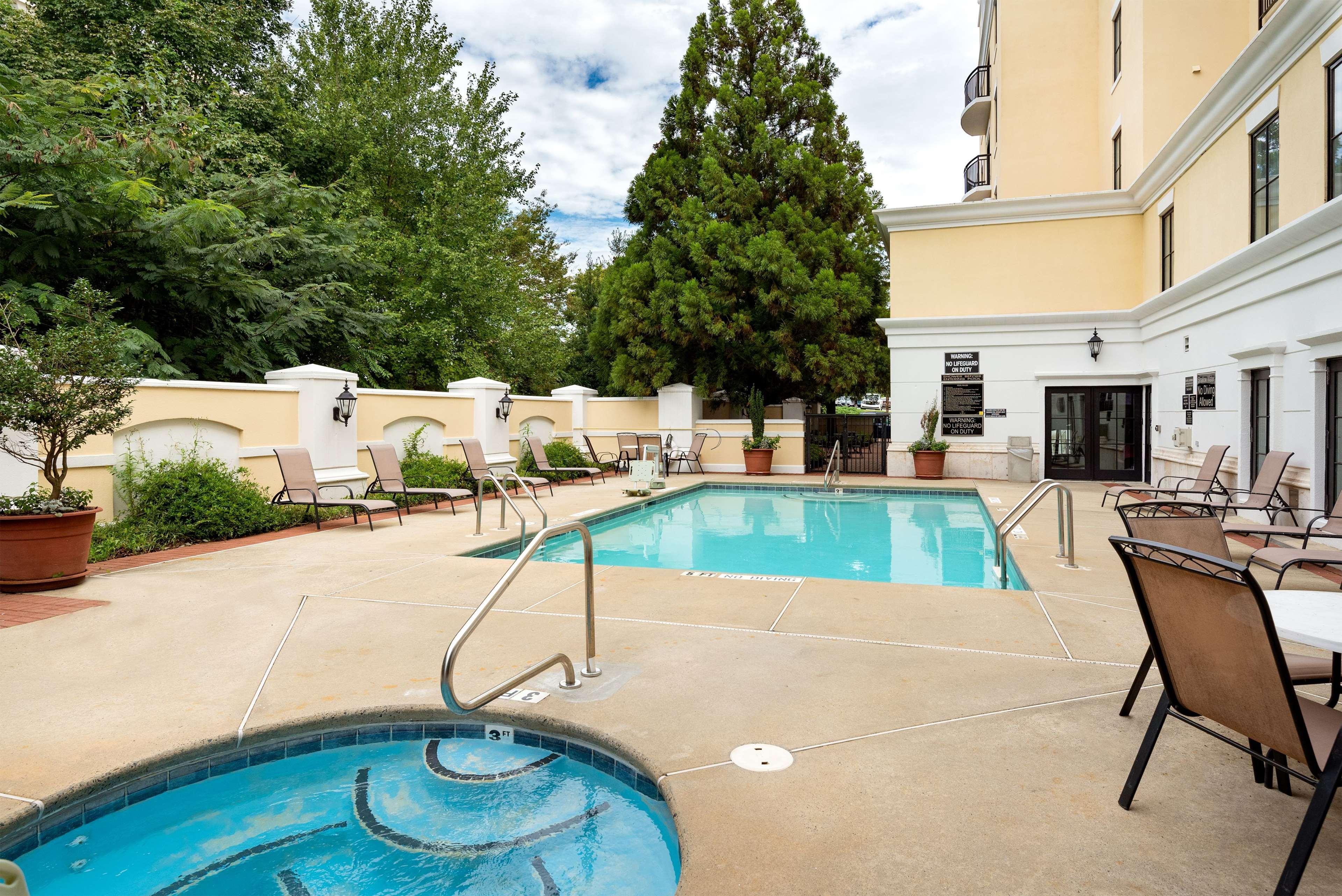 Hampton & South Park At Phillips Place Hotel Charlotte