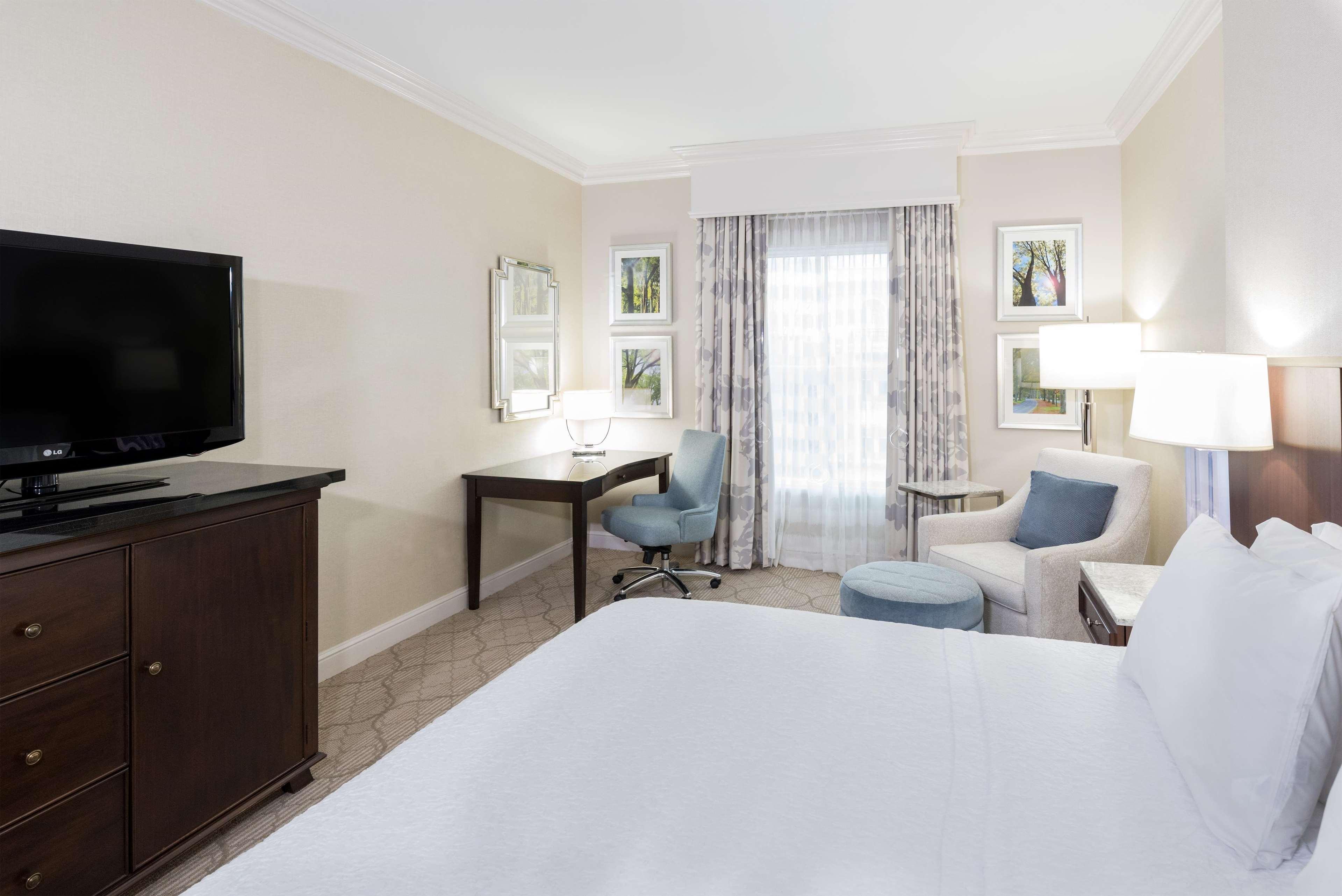 Hampton & South Park At Phillips Place 3* Charlotte