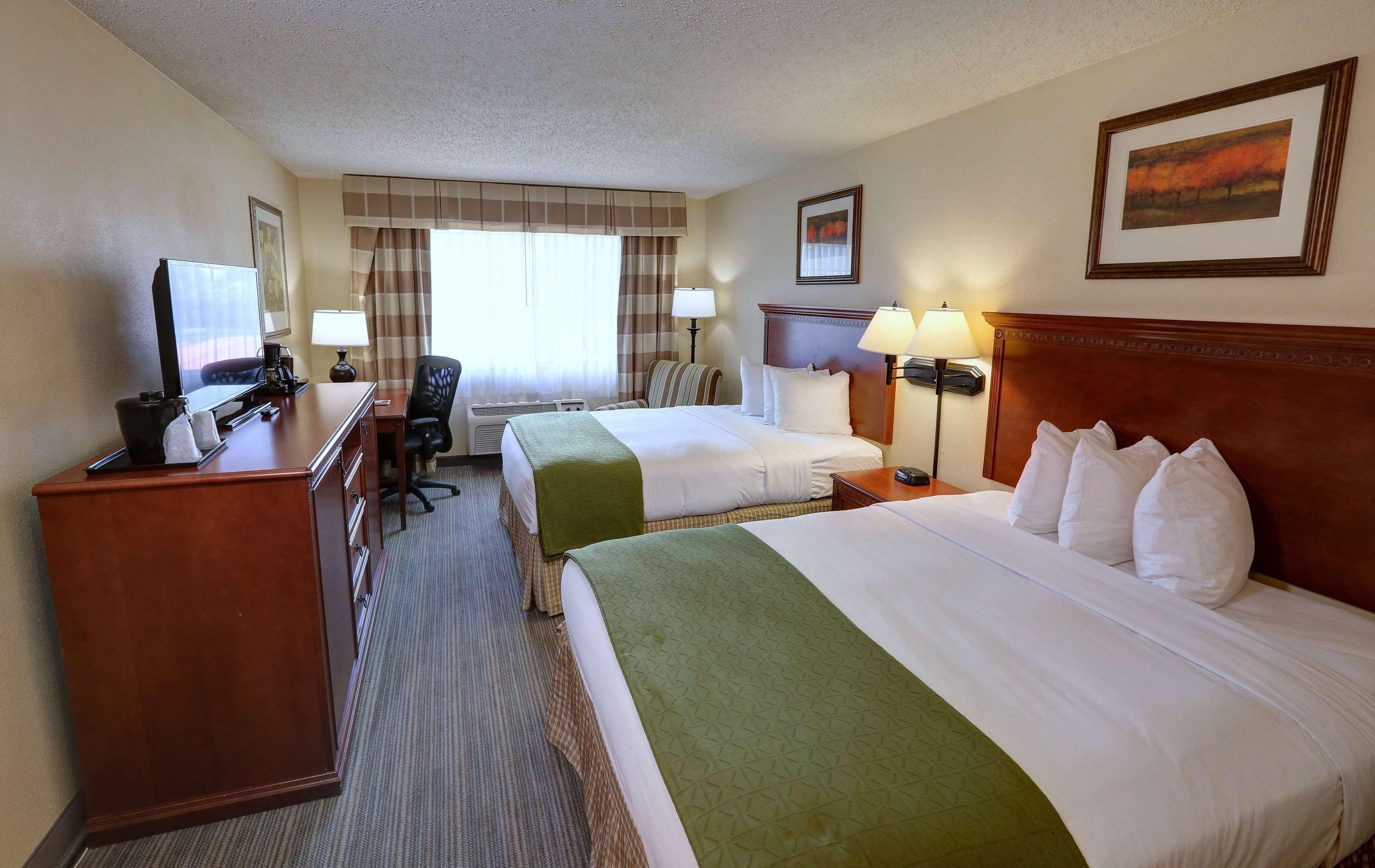 Country & By Radisson, I-85 Airport, Nc Hotel