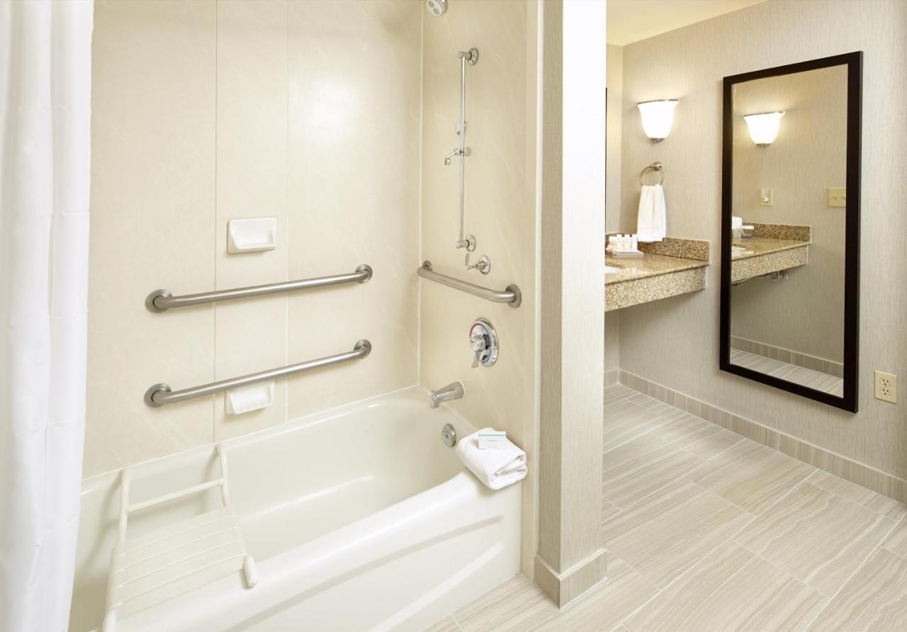 Aparthotel Trellis Pointe
