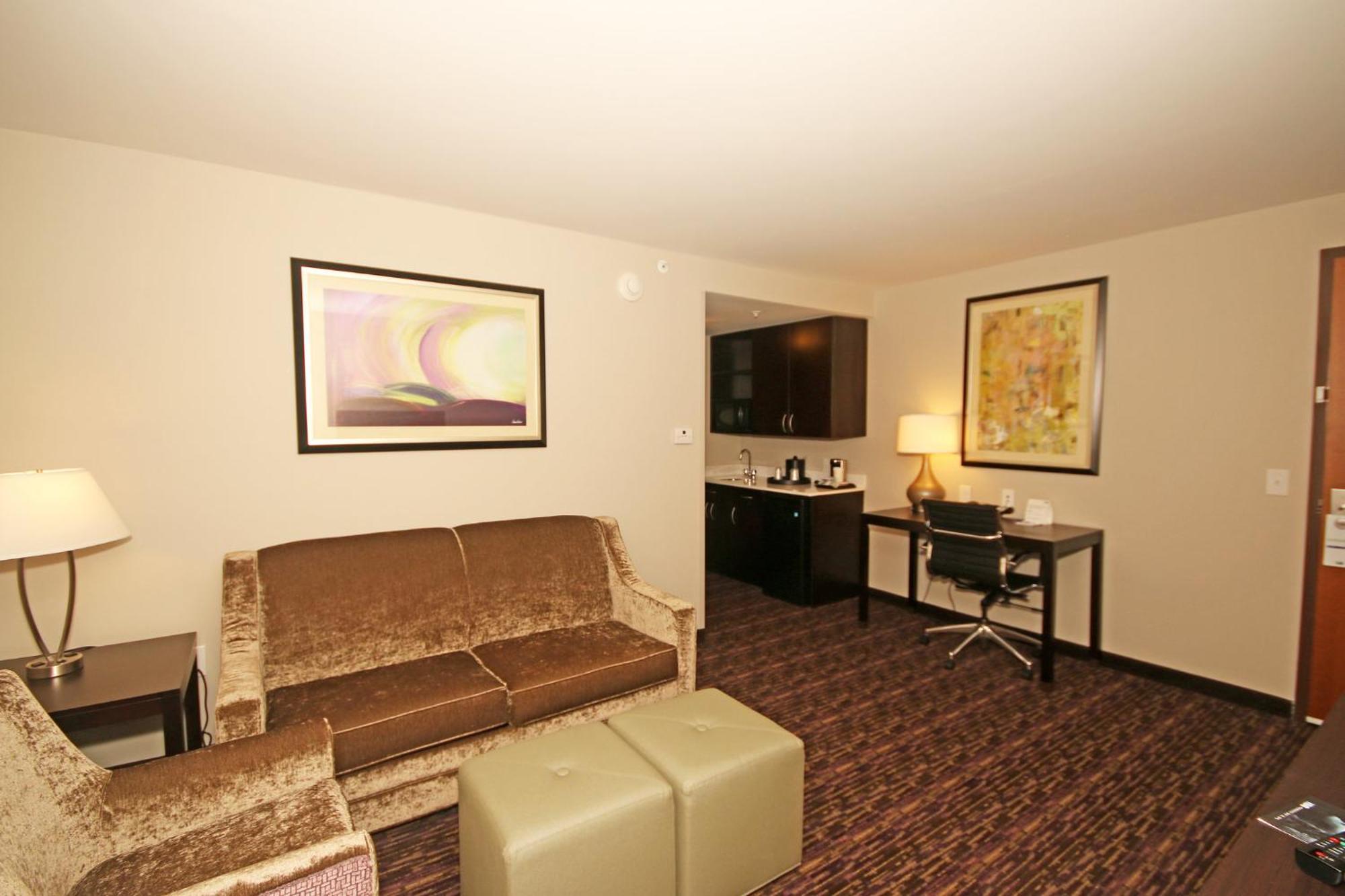 Express & North By Ihg Charlotte