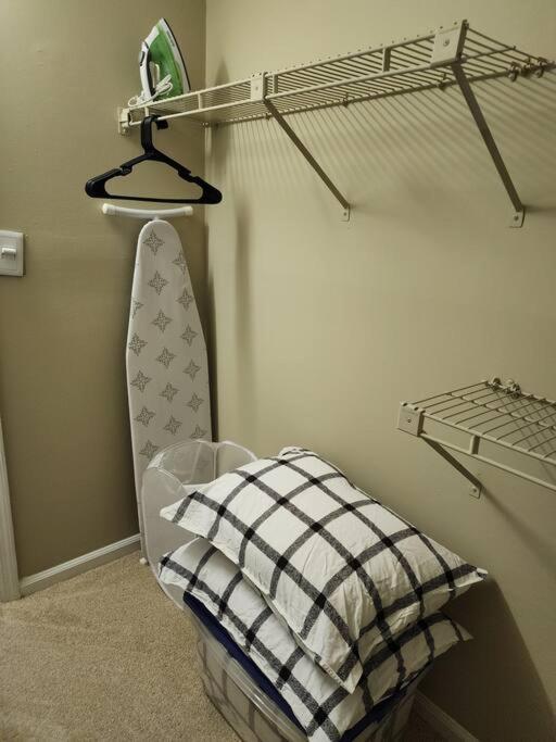 Uptown 2 Bedroom With Wi-fi * Charlotte