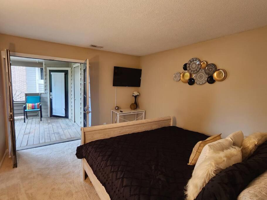Uptown 2 Bedroom With Wi-fi * Charlotte