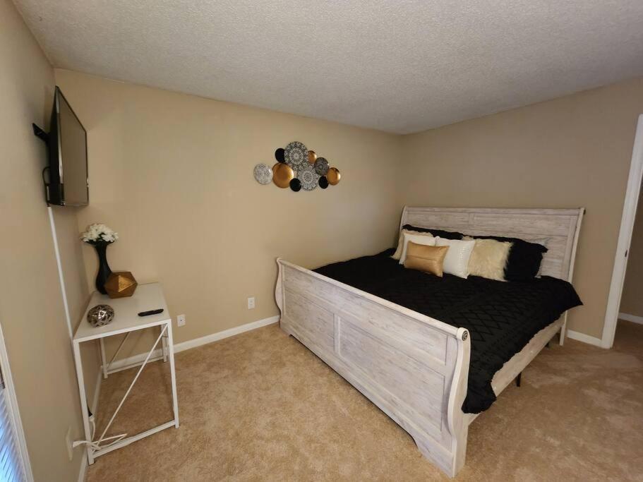 Apartment Uptown 2 Bedroom With Wi-fi