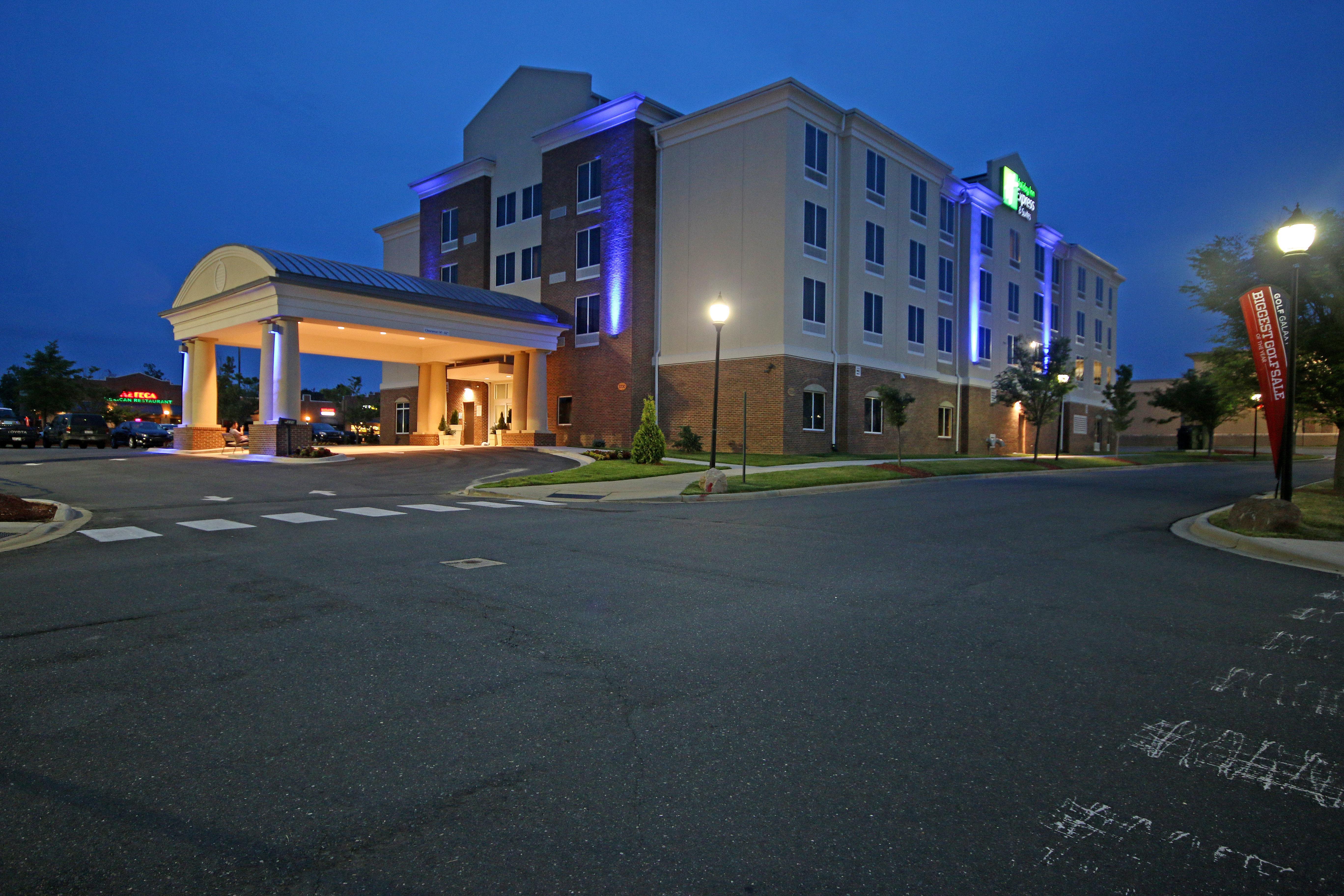 Express & North By Ihg Charlotte