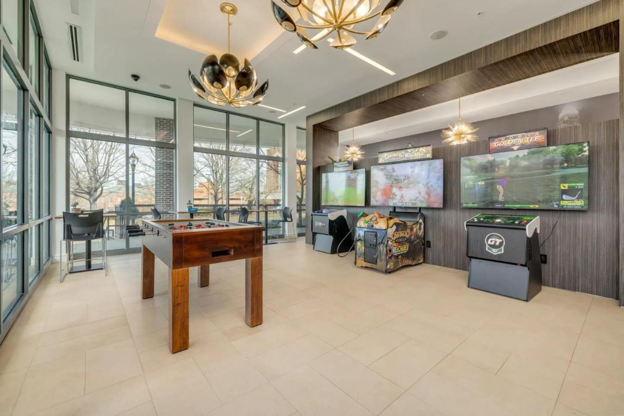 Apartment Premium And At Midtown 205 In