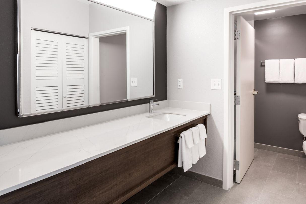 Courtyard By Marriott Ballantyne Charlotte