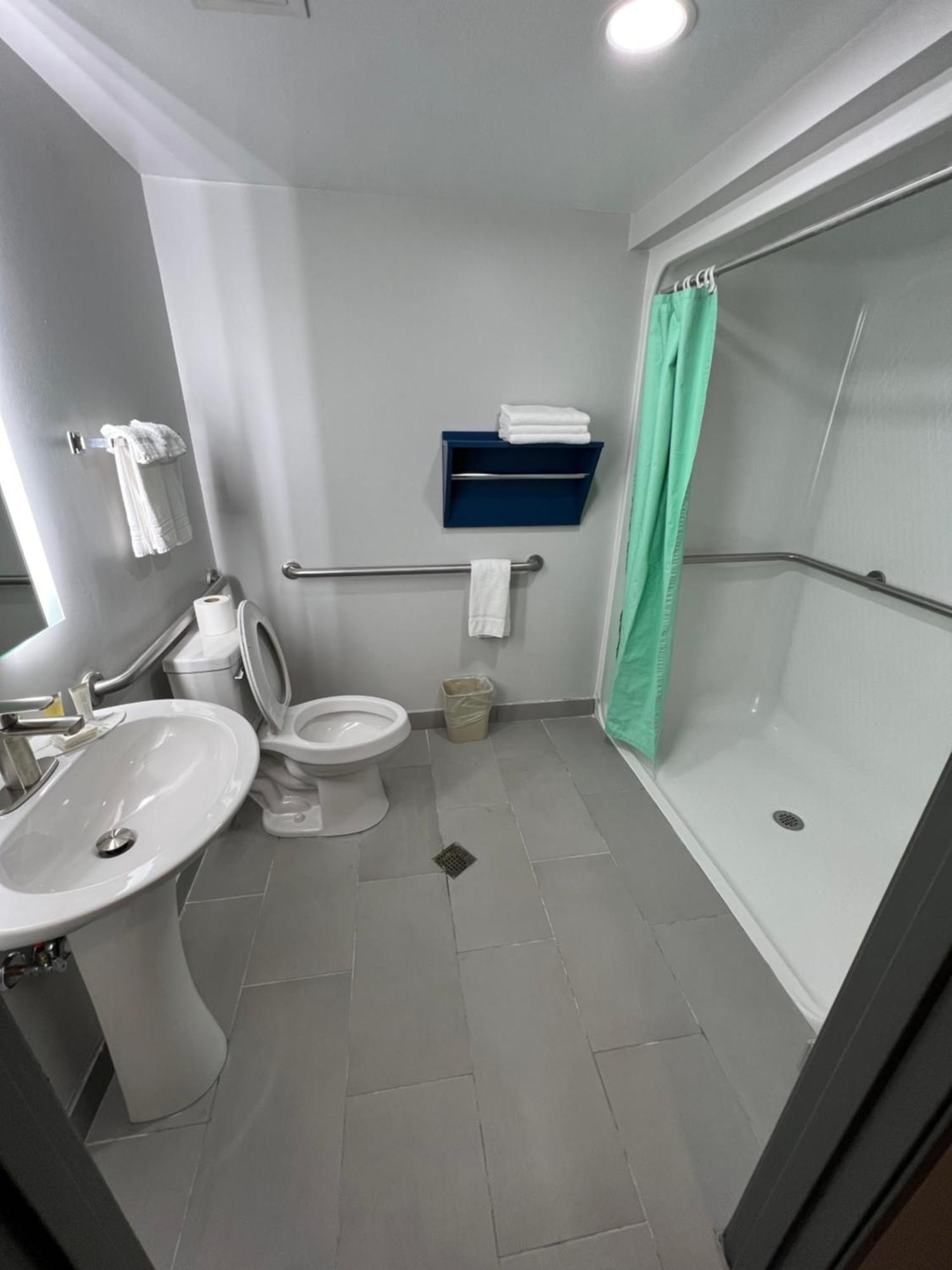 Hotel Microtel & By Wyndham Charlotte/northlake Charlotte