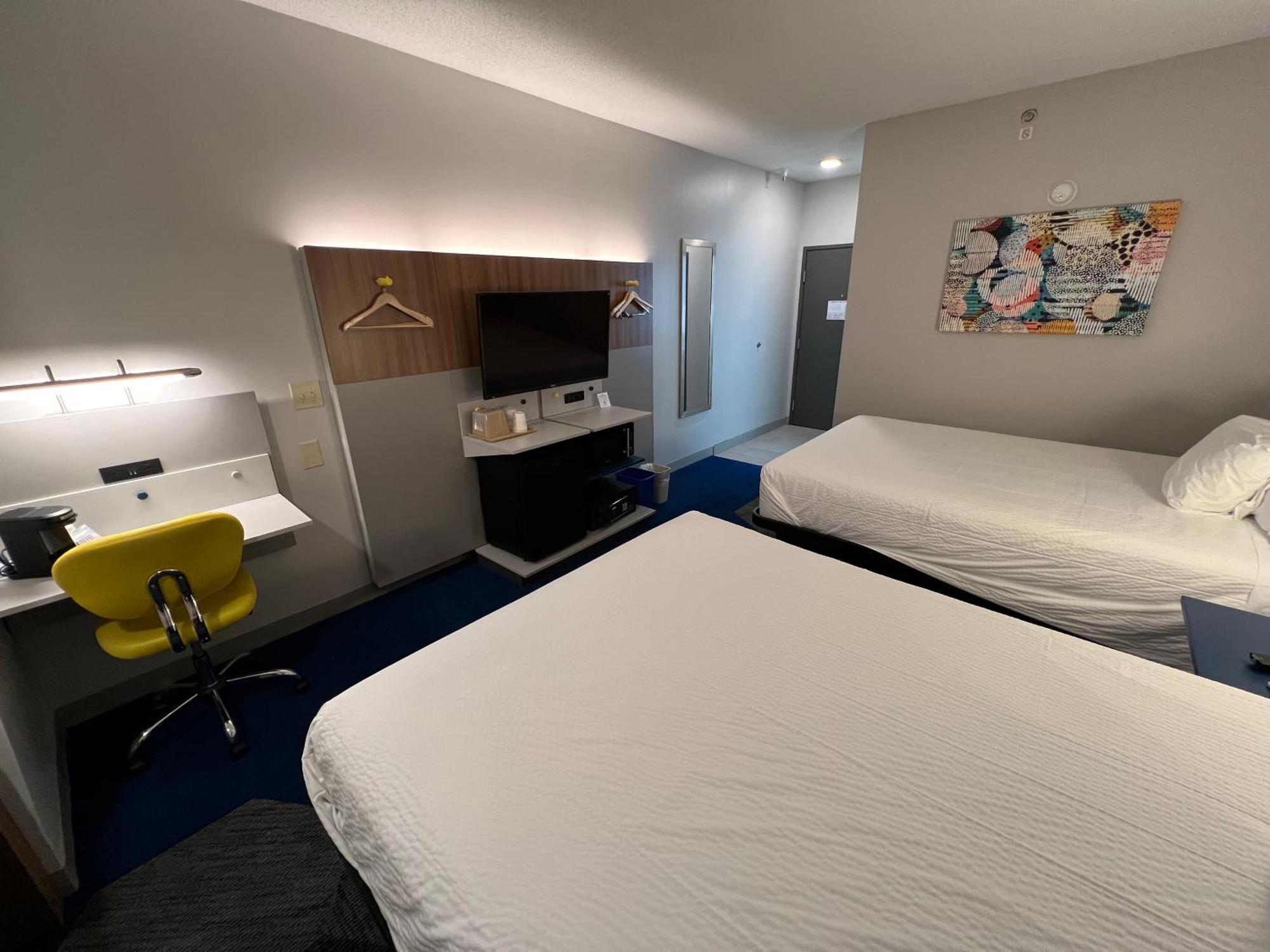 Microtel & By Wyndham Charlotte/northlake Charlotte