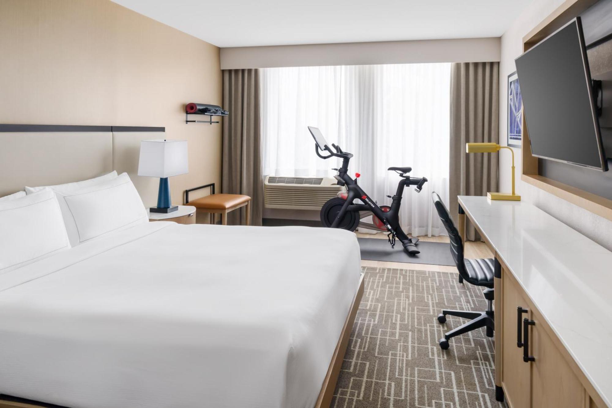 Doubletree By Hilton Center 4*