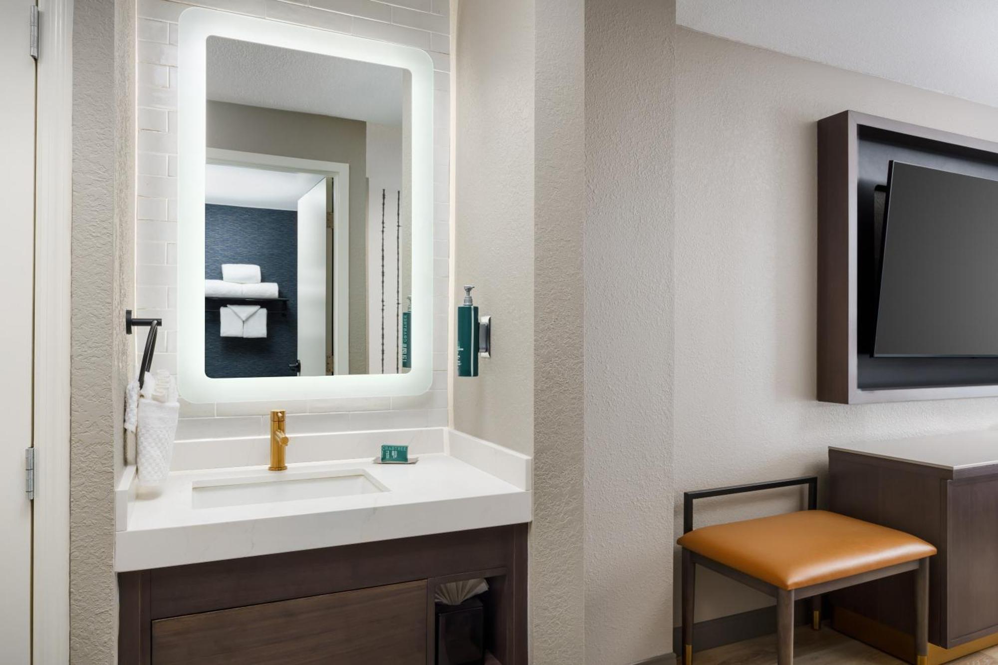 Doubletree By Hilton Center 4* Charlotte