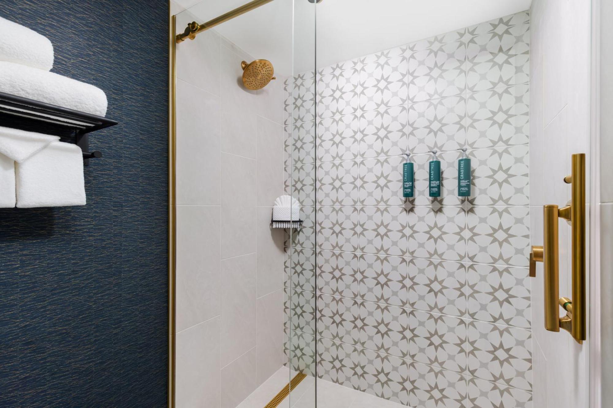 Hotel Doubletree By Hilton Center 4*
