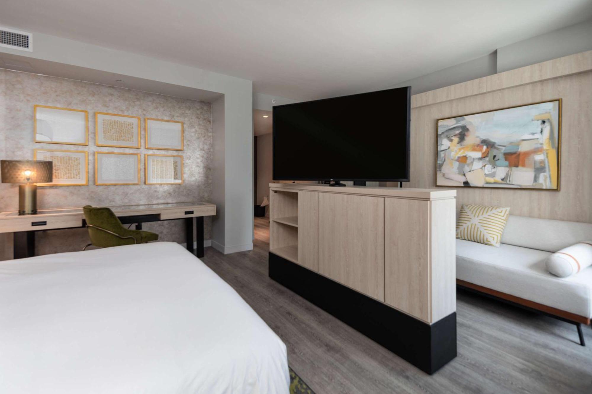 Hyatt Centric Southpark Hotel 4*