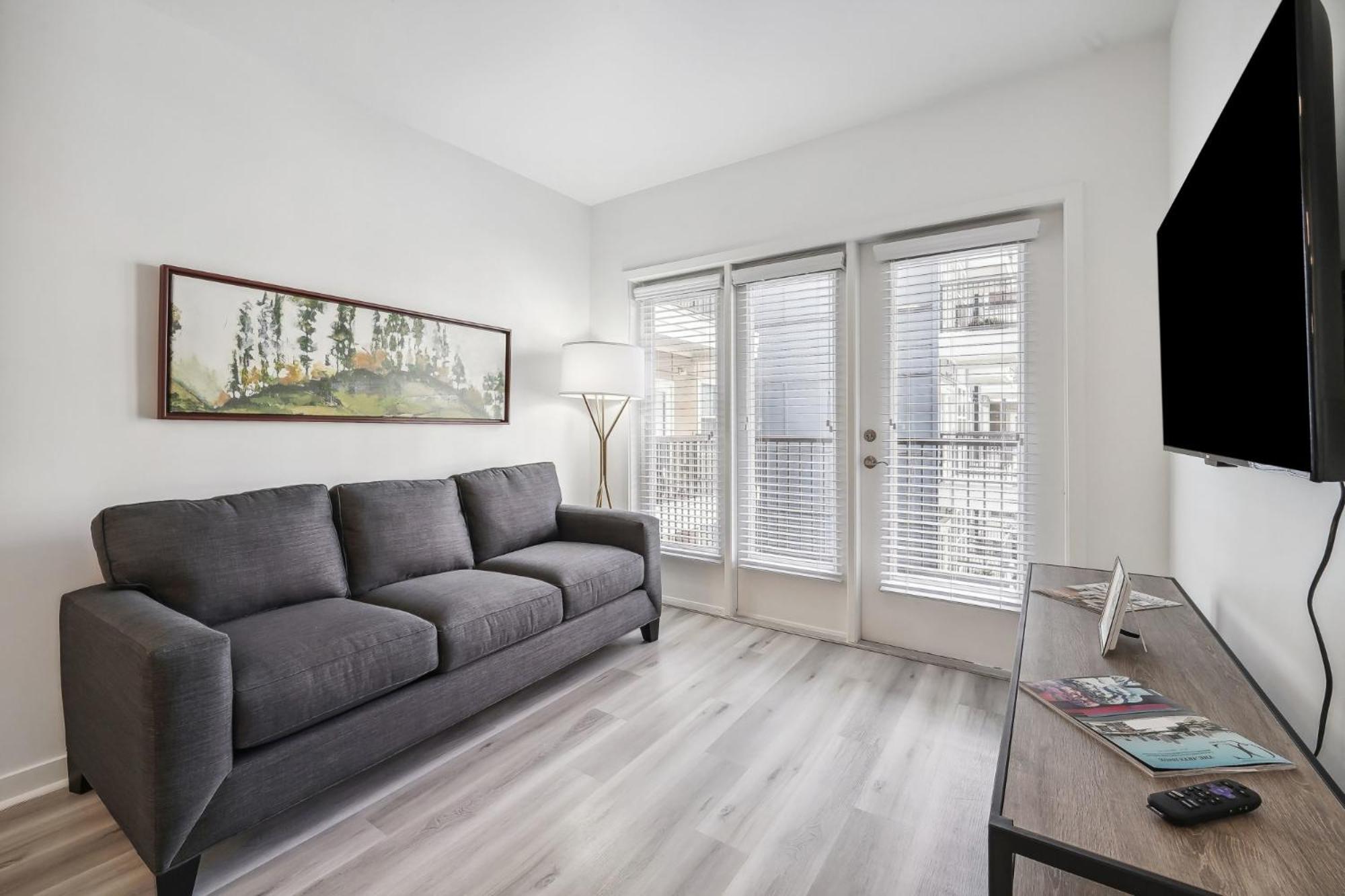 Premium And At Midtown 205 In Apartment Charlotte